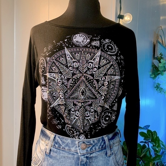 Charlotte Russe Astrology Black Long Sleeve - Picture 5 of 16
